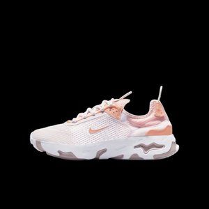 Nike React Live Big Kids' Shoe	 Size 5Y or Women's Size 6
